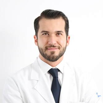 DR. ANDRÉS BENATTI